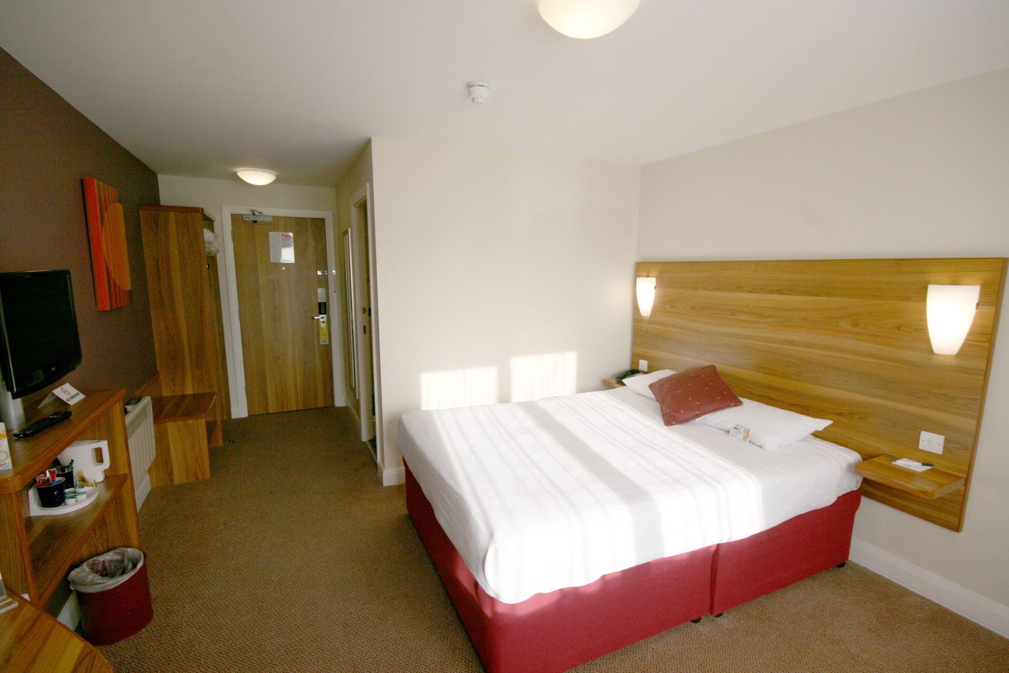Days Nec - M6 Hotel Corley